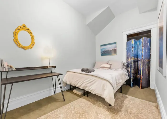 Secret Gallery On The Park - 2bd/1ba Apartment *