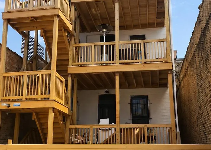 Secret Gallery On The Park - 2bd/1ba Chicago